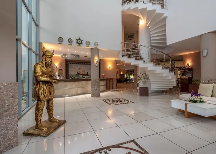 Hotel Grand Viking 4*